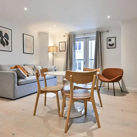 Cosy 2-Bed Apartment In Frome Near Town Centre! Exterior foto