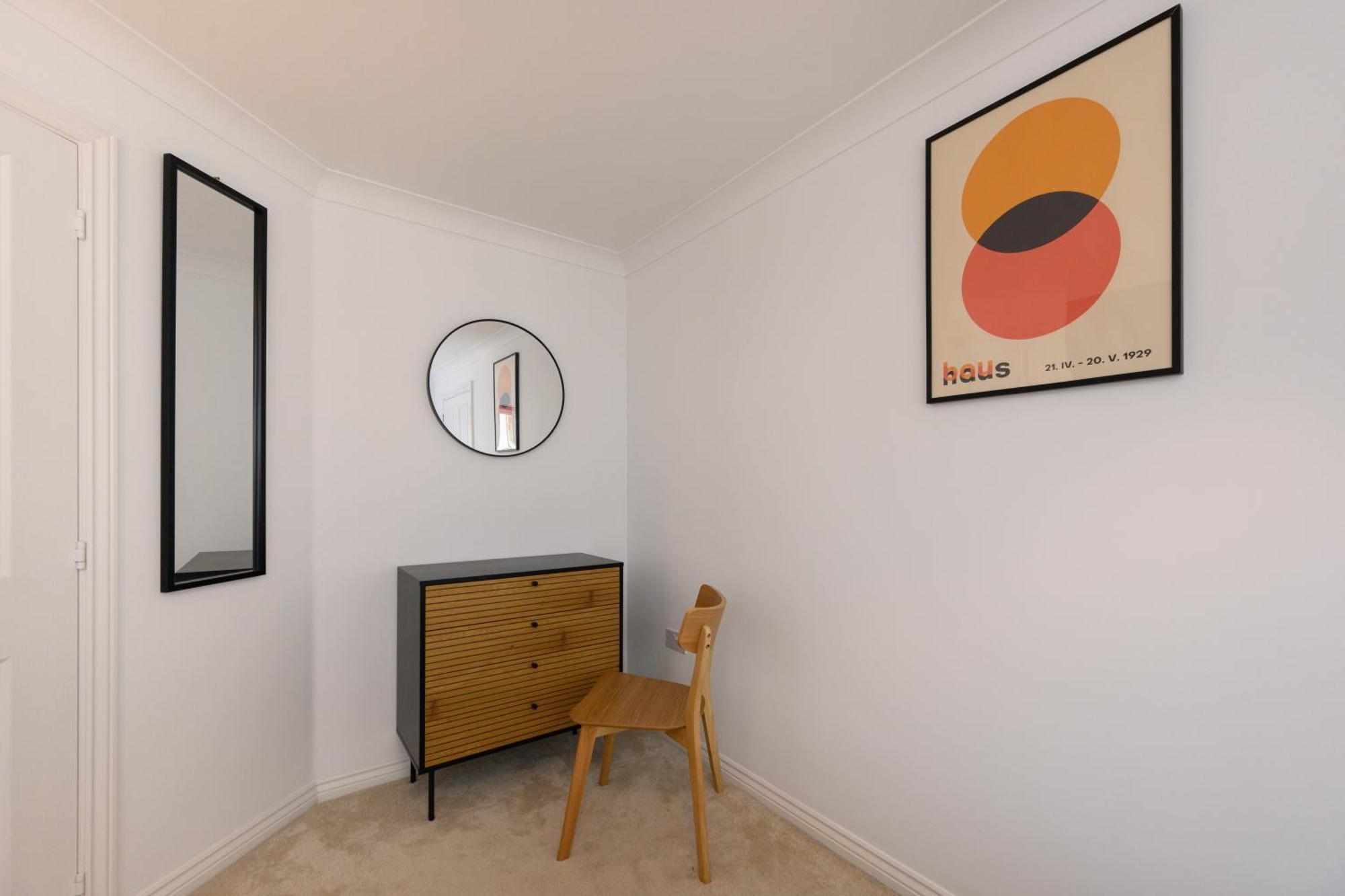 Cosy 2-bed In Near Town Centre! * Frome