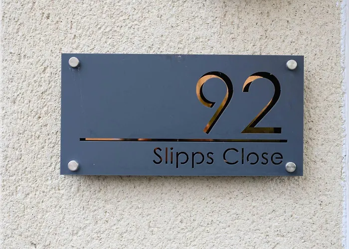 Cosy 2-Bed Apartment In Frome Near Town Centre!
